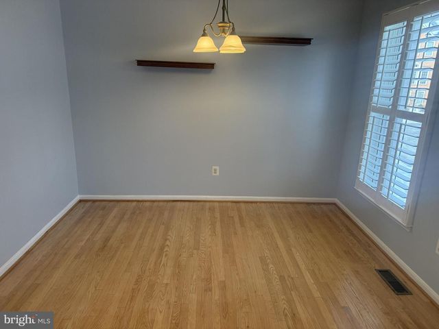 12904 LEATHERWOOD LN, Woodbridge, VA 22192