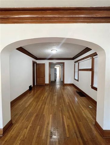 842 Barnett Avenue, Kansas City, KS 66101