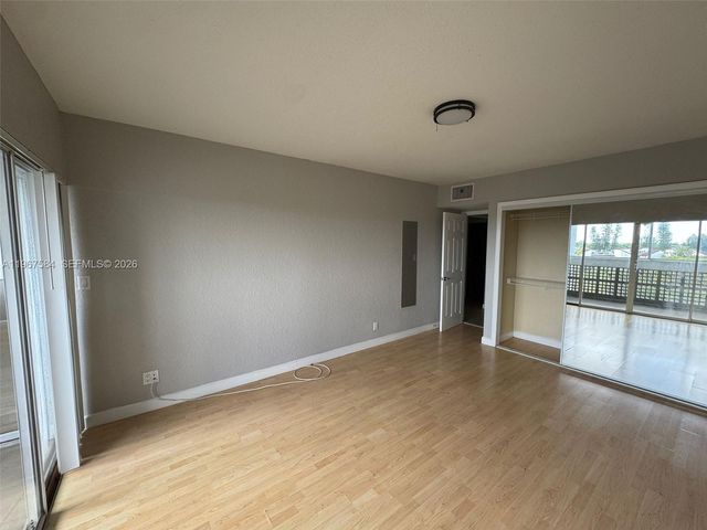 3301 Spanish Moss Terrace 604, Lauderhill, FL 33319