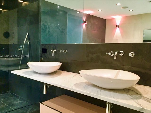 100 S Pointe Dr 604, Miami Beach, FL 33139