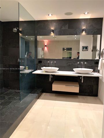 100 S Pointe Dr 604, Miami Beach, FL 33139