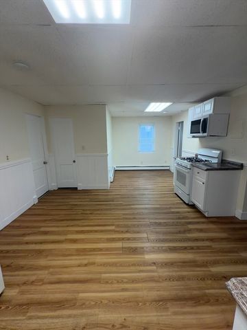 14 Park B, Salem, MA 01970