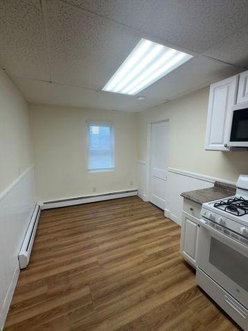 14 Park B, Salem, MA 01970