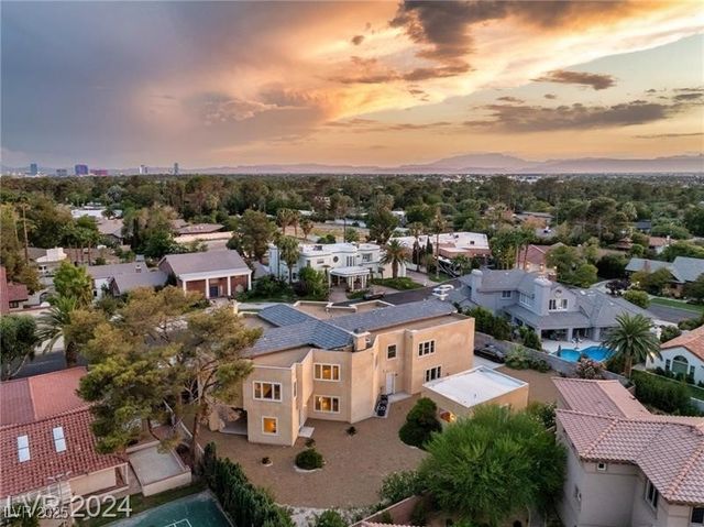 2520 Driftwood Drive, Las Vegas, NV 89107