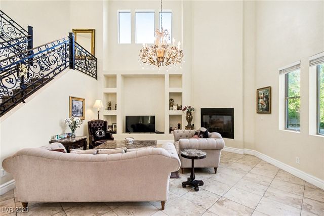 2520 Driftwood Drive, Las Vegas, NV 89107