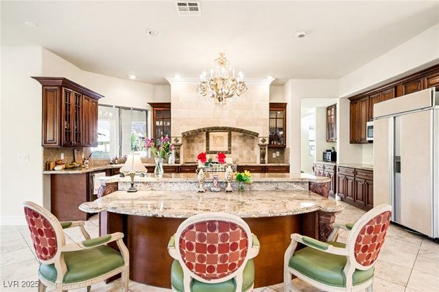 2520 Driftwood Drive, Las Vegas, NV 89107