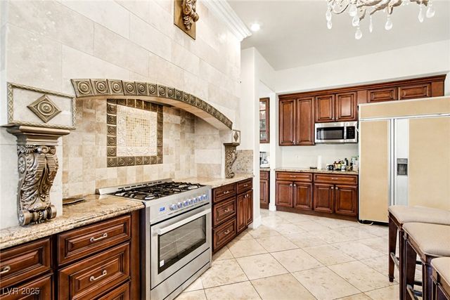 2520 Driftwood Drive, Las Vegas, NV 89107