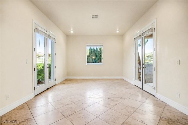 2520 Driftwood Drive, Las Vegas, NV 89107