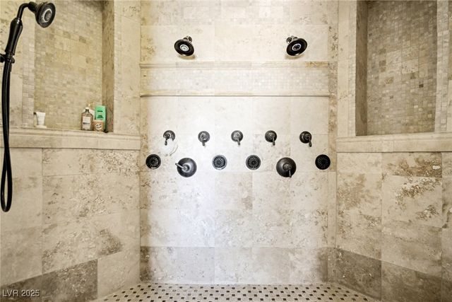 2520 Driftwood Drive, Las Vegas, NV 89107