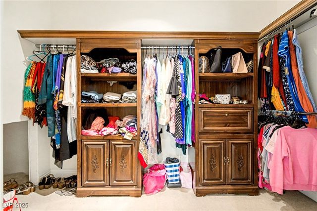 2520 Driftwood Drive, Las Vegas, NV 89107