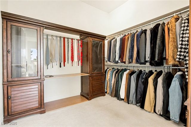 2520 Driftwood Drive, Las Vegas, NV 89107