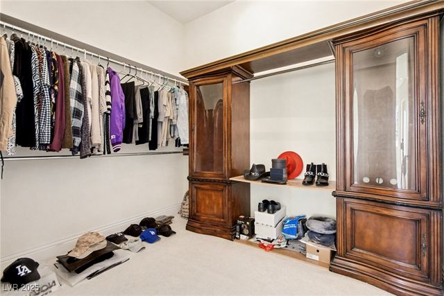 2520 Driftwood Drive, Las Vegas, NV 89107