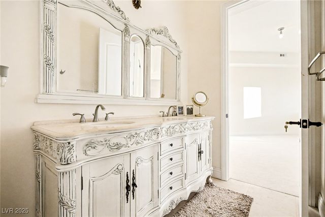 2520 Driftwood Drive, Las Vegas, NV 89107