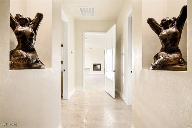 2520 Driftwood Drive, Las Vegas, NV 89107