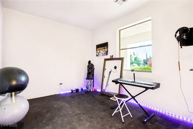 2520 Driftwood Drive, Las Vegas, NV 89107