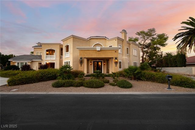 2520 Driftwood Drive, Las Vegas, NV 89107