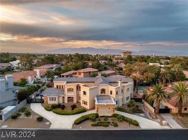 2520 Driftwood Drive, Las Vegas, NV 89107