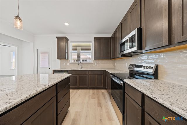 708 Seven Springs Drive, Temple, TX 76502