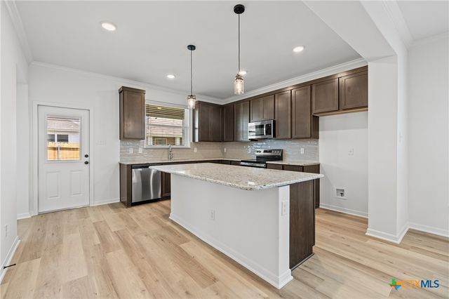 708 Seven Springs Drive, Temple, TX 76502