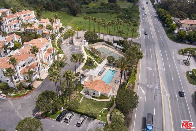 6483 Zuma View Place 106, Malibu, CA 90265