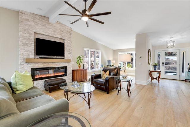 24 Port Tack Drive, Salem, SC 29676