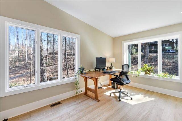 24 Port Tack Drive, Salem, SC 29676