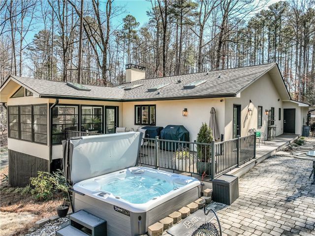 24 Port Tack Drive, Salem, SC 29676