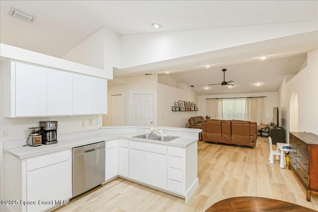 1362 York Circle, Melbourne, FL 32904