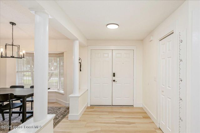 1362 York Circle, Melbourne, FL 32904