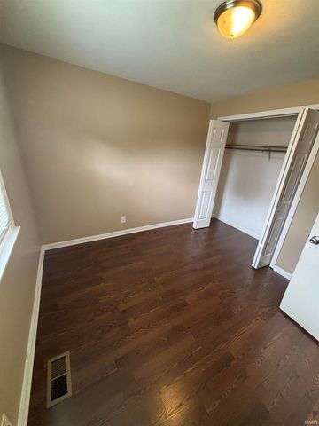1727 Covert Avenue, Evansville, IN 47714