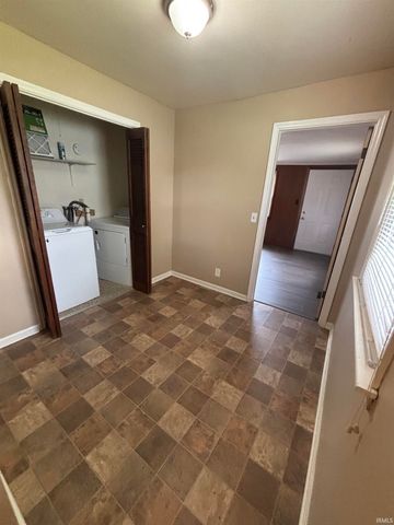 1727 Covert Avenue, Evansville, IN 47714