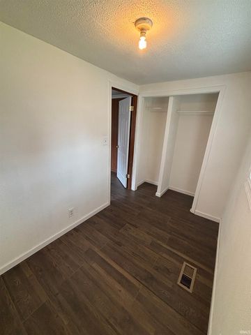 1727 Covert Avenue, Evansville, IN 47714