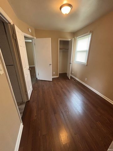 1727 Covert Avenue, Evansville, IN 47714
