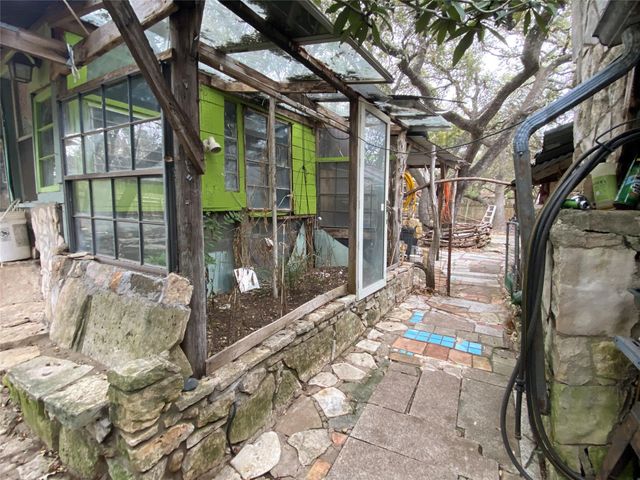207 Hub DR, Wimberley, TX 78676