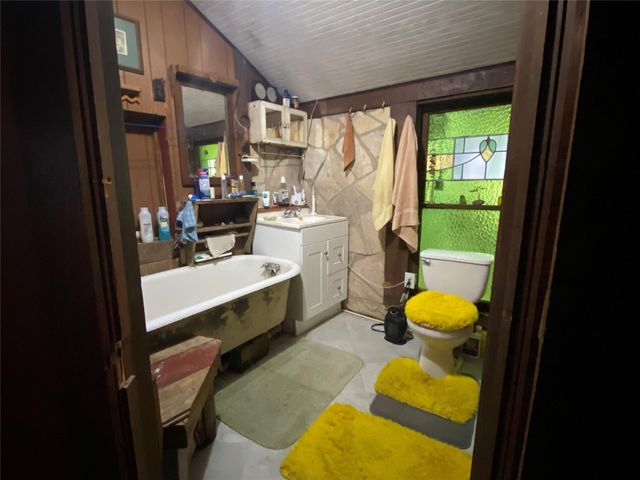 207 Hub DR, Wimberley, TX 78676