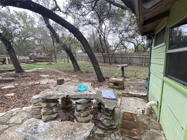 207 Hub DR, Wimberley, TX 78676
