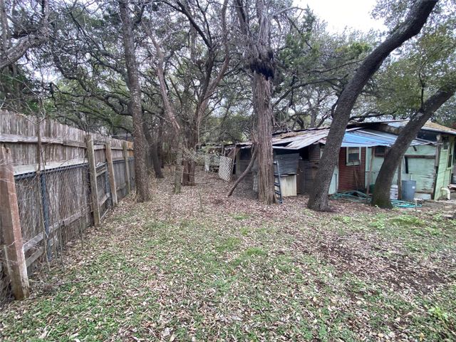 207 Hub DR, Wimberley, TX 78676