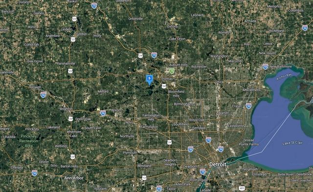 4545 Linwood Street, West Bloomfield, MI 48324