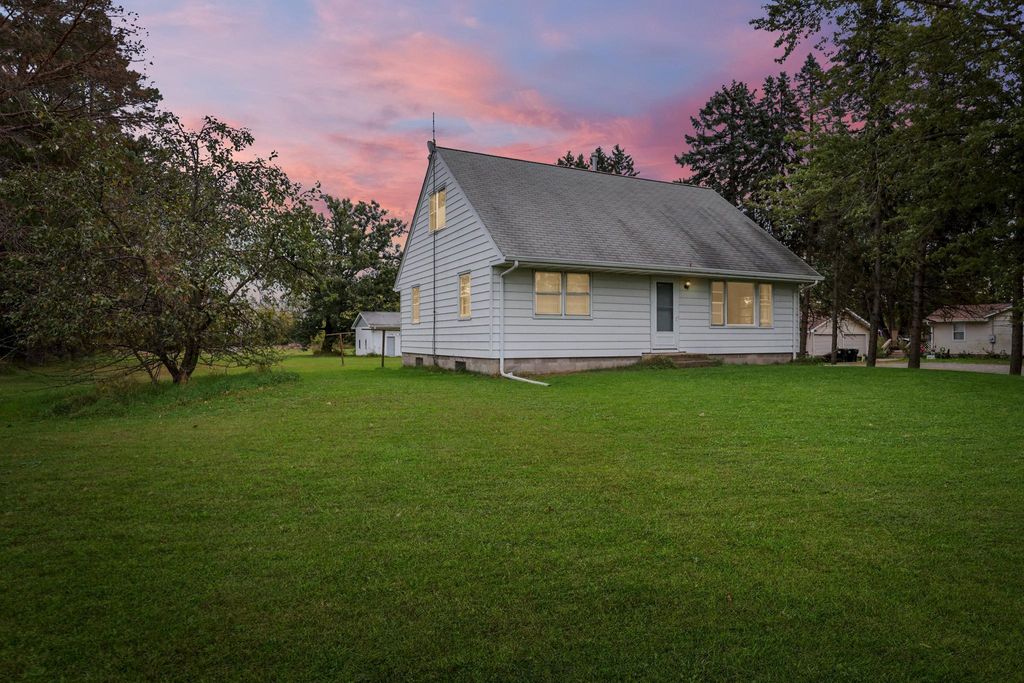 14759 Lake Drive NE, Columbus, MN 55025