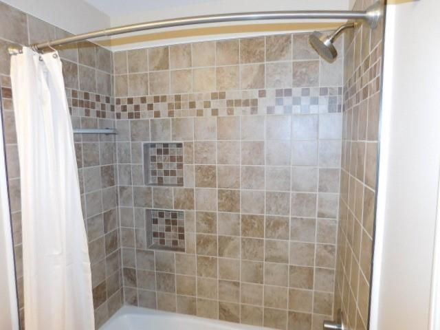 8893 Carroll Manor Drive, Atlanta, GA 30350