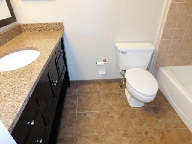 8893 Carroll Manor Drive, Atlanta, GA 30350