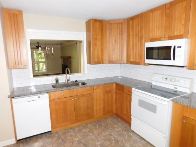 8893 Carroll Manor Drive, Atlanta, GA 30350