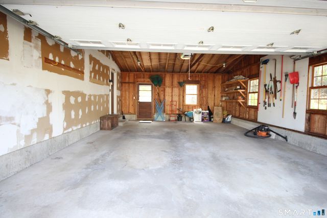 174 Henry Street, Manchester, CT 06042