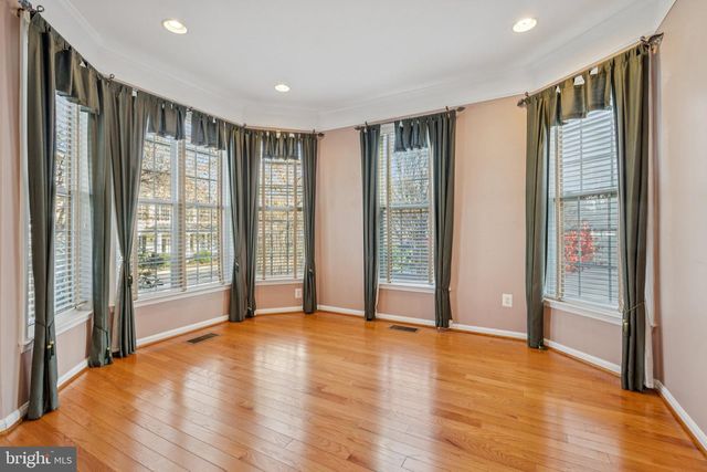 21590 MERION ST, Ashburn, VA 20147