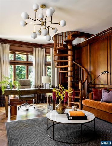 211 Vaccaro Drive, Cresskill, NJ 07626