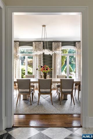 211 Vaccaro Drive, Cresskill, NJ 07626