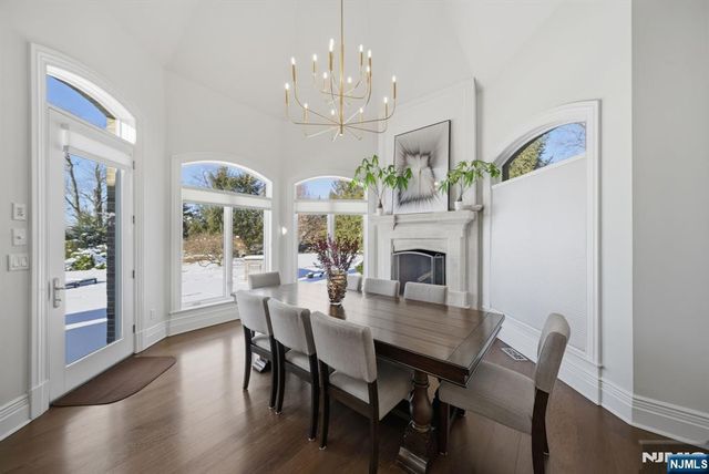 211 Vaccaro Drive, Cresskill, NJ 07626