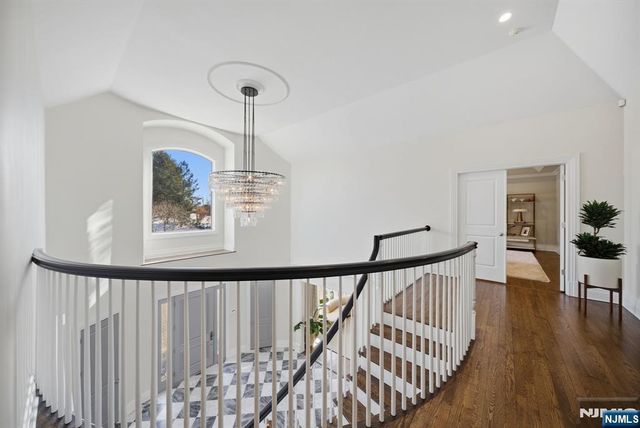 211 Vaccaro Drive, Cresskill, NJ 07626