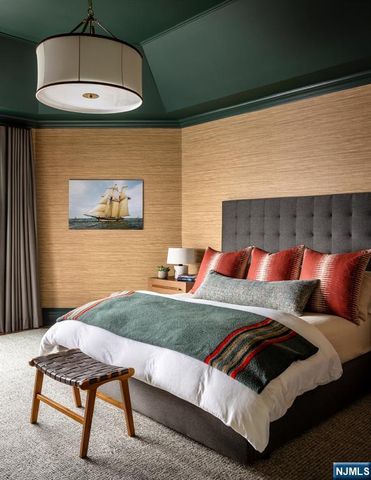 211 Vaccaro Drive, Cresskill, NJ 07626