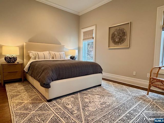 211 Vaccaro Drive, Cresskill, NJ 07626